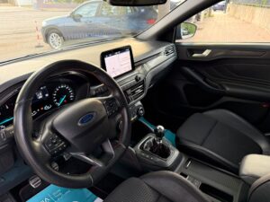 FORD FOCUS ST-LINE