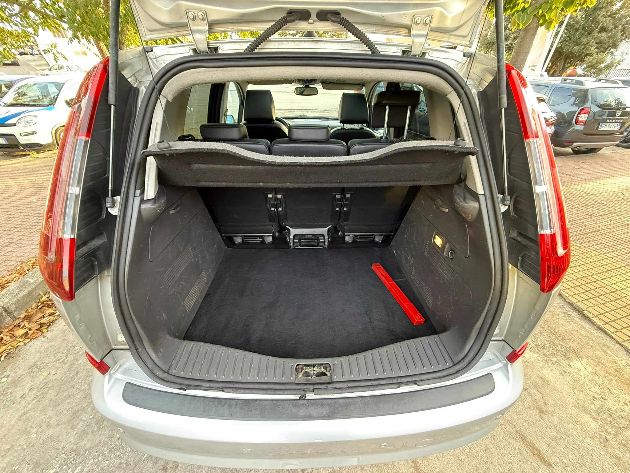 Ford C-Max - immagine 13